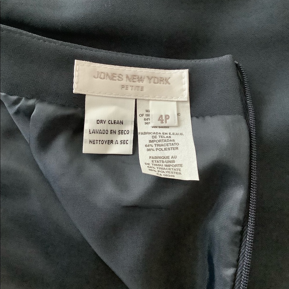 Jones New York Petite Pencil Skirt Navy 4P NWT - Picture 2 of 8